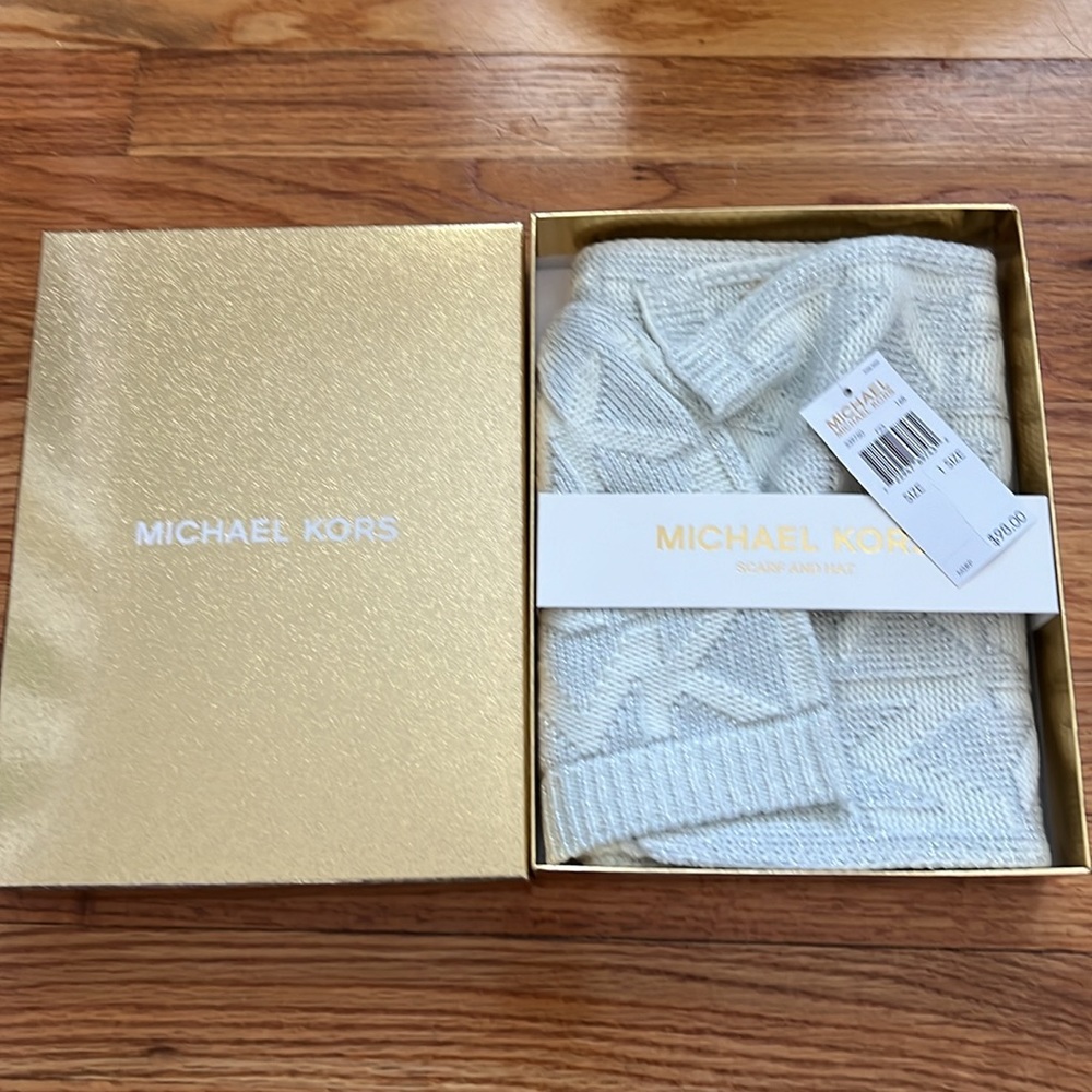 Michael Kors NWT scarf and hat